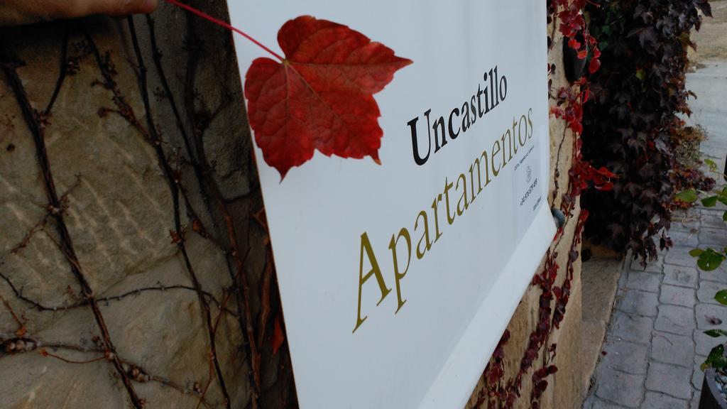 Apartamentos Uncastillo ภายนอก รูปภาพ