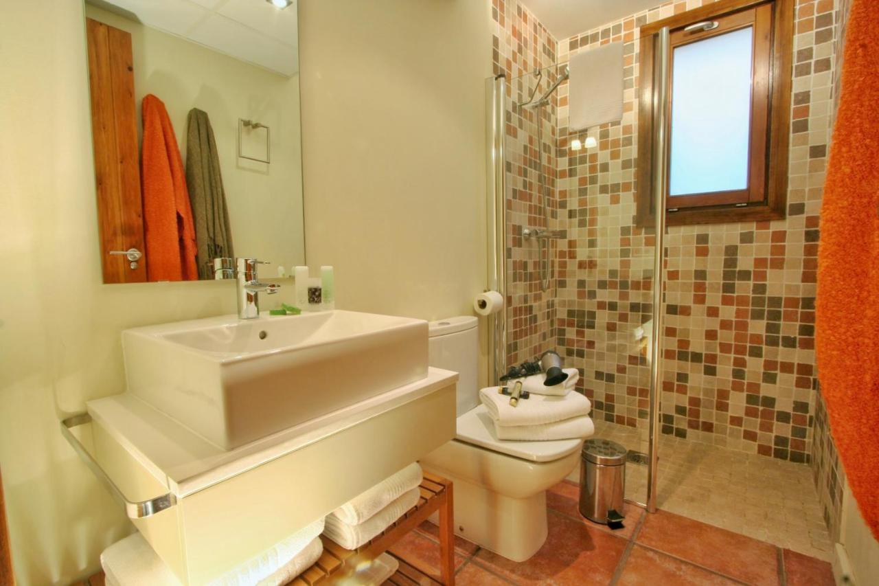 Apartamentos Uncastillo ภายนอก รูปภาพ