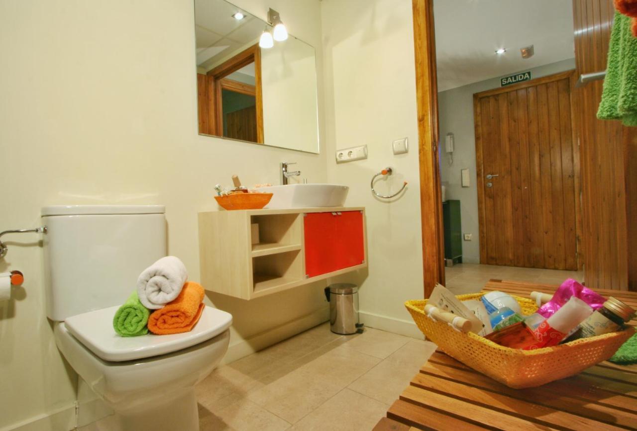 Apartamentos Uncastillo ภายนอก รูปภาพ