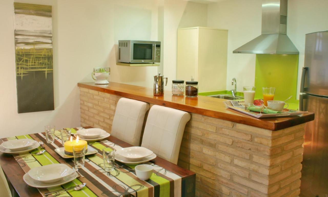 Apartamentos Uncastillo ภายนอก รูปภาพ