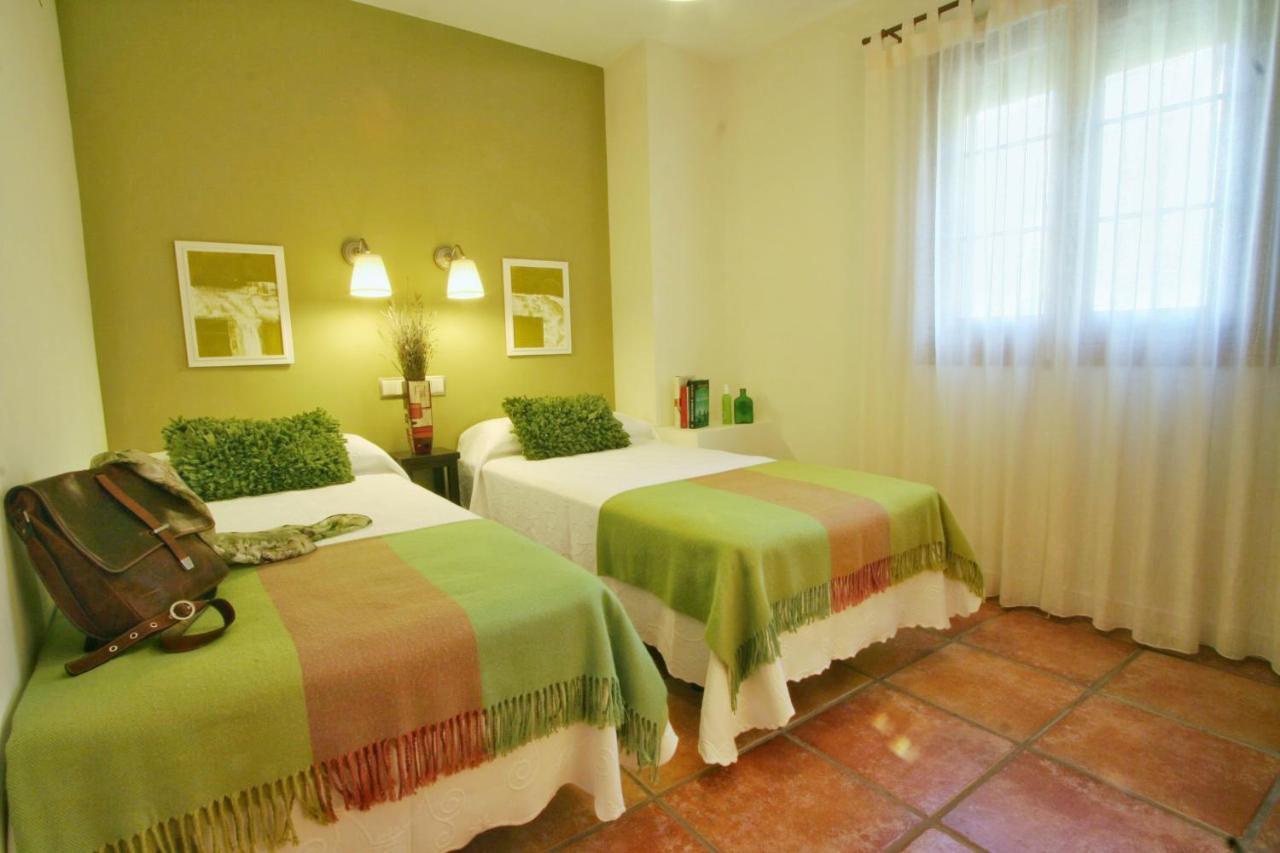 Apartamentos Uncastillo ภายนอก รูปภาพ
