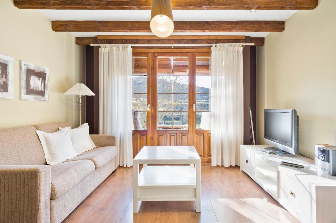 Apartamentos Uncastillo ภายนอก รูปภาพ